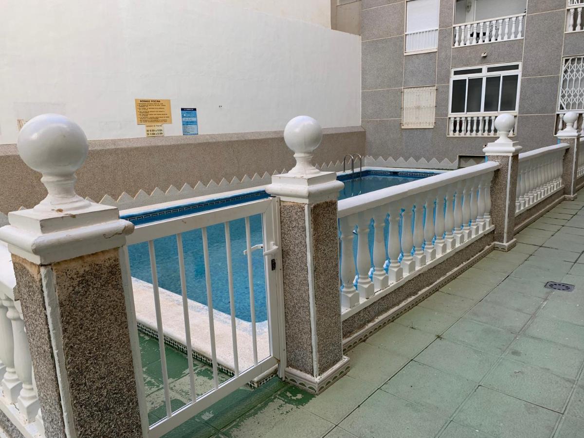 Torrevieja Apartamento Exterior photo
